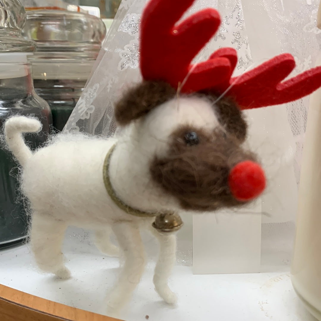 XMASFELTDOGHANGER