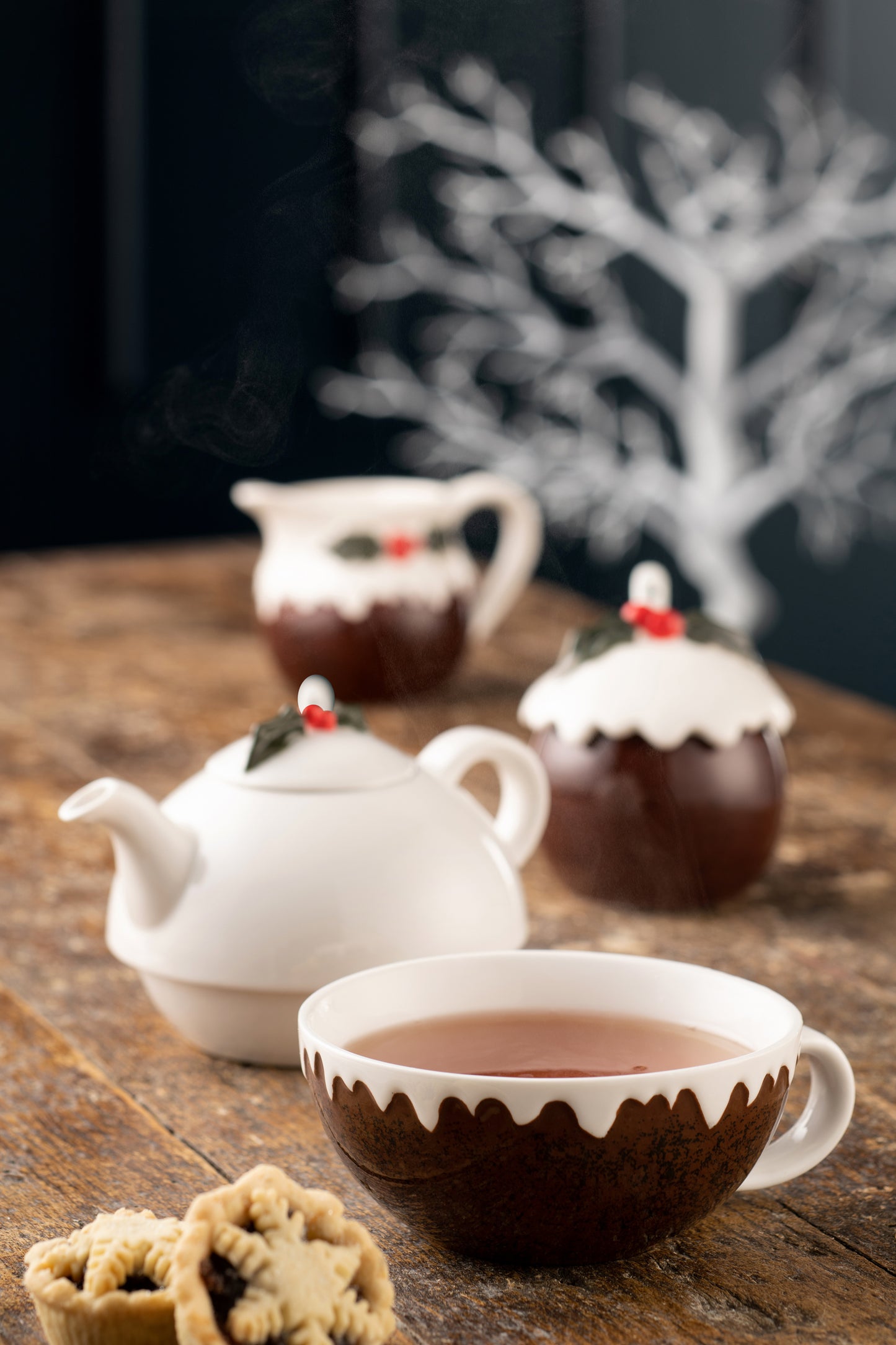 Belleek Living Christmas Pudding Tea For One